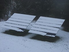 Cómo lidiar con la nieve en los módulos solares fotovoltaicos€
€