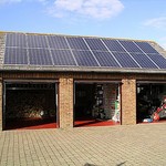 Las reglas de desarrollo permitidas para la energía solar no doméstica están abiertas a interpretación.€
€