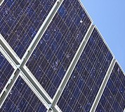 Los sistemas fotovoltaicos necesitan un inversor eficiente€
€