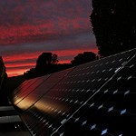 ¿Podemos desarrollar paneles solares que funcionen de noche?€
€