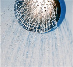 ¿Prohibir las duchas de hidromasaje?  – Energia Etc
€